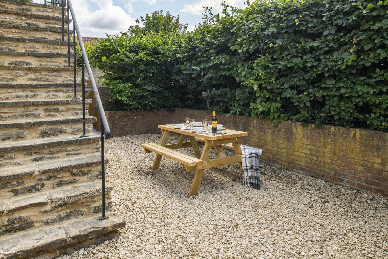 The Milking Parlour Villa Malmesbury Exterior photo