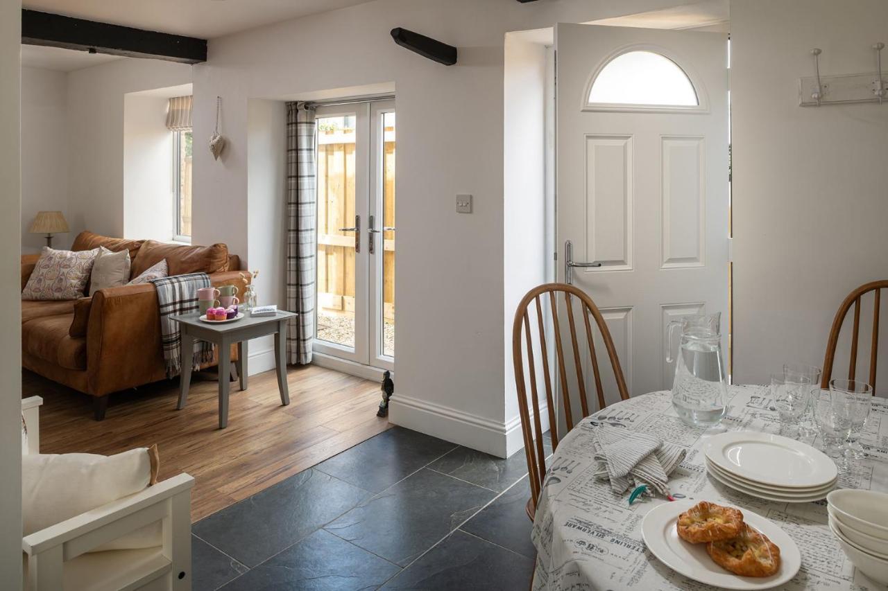 The Milking Parlour Villa Malmesbury Exterior photo